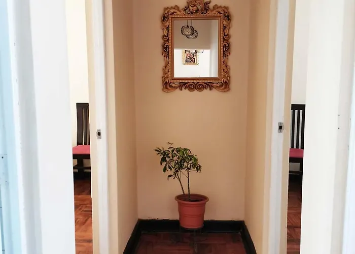 Apartment Comfortable & Spacious 1st Floor With Garden View *