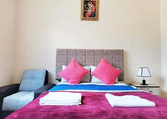 Apartment Comfortable & Spacious 1st Floor With Garden View *