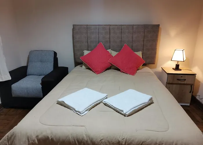 Apartment Comfortable & Spacious 1st Floor With Garden View