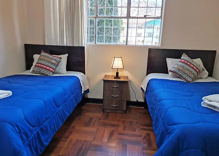Comfortable & Spacious 1st Floor With Garden View Apartment *